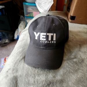 Yeti hat